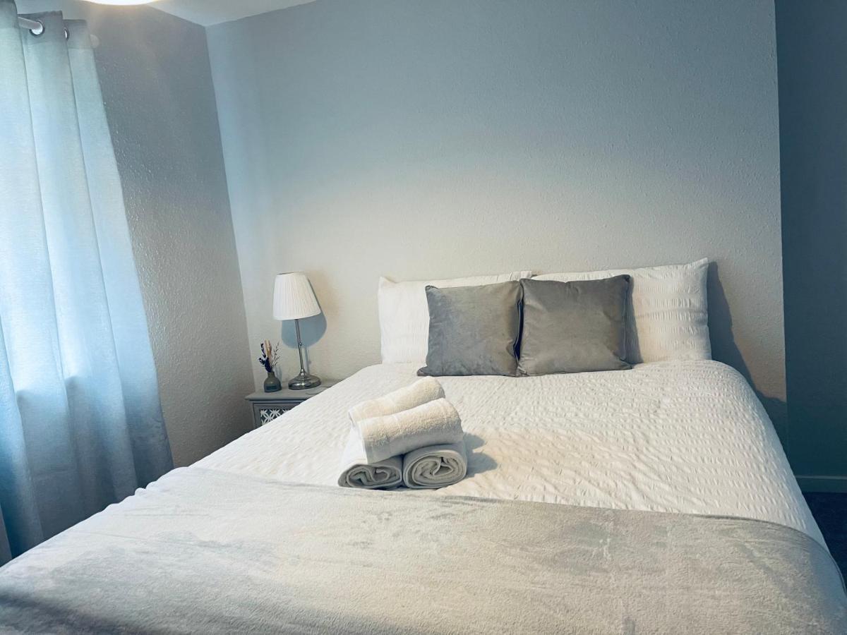 II Comfortable Room, Shared House Almondsbury Exterior foto